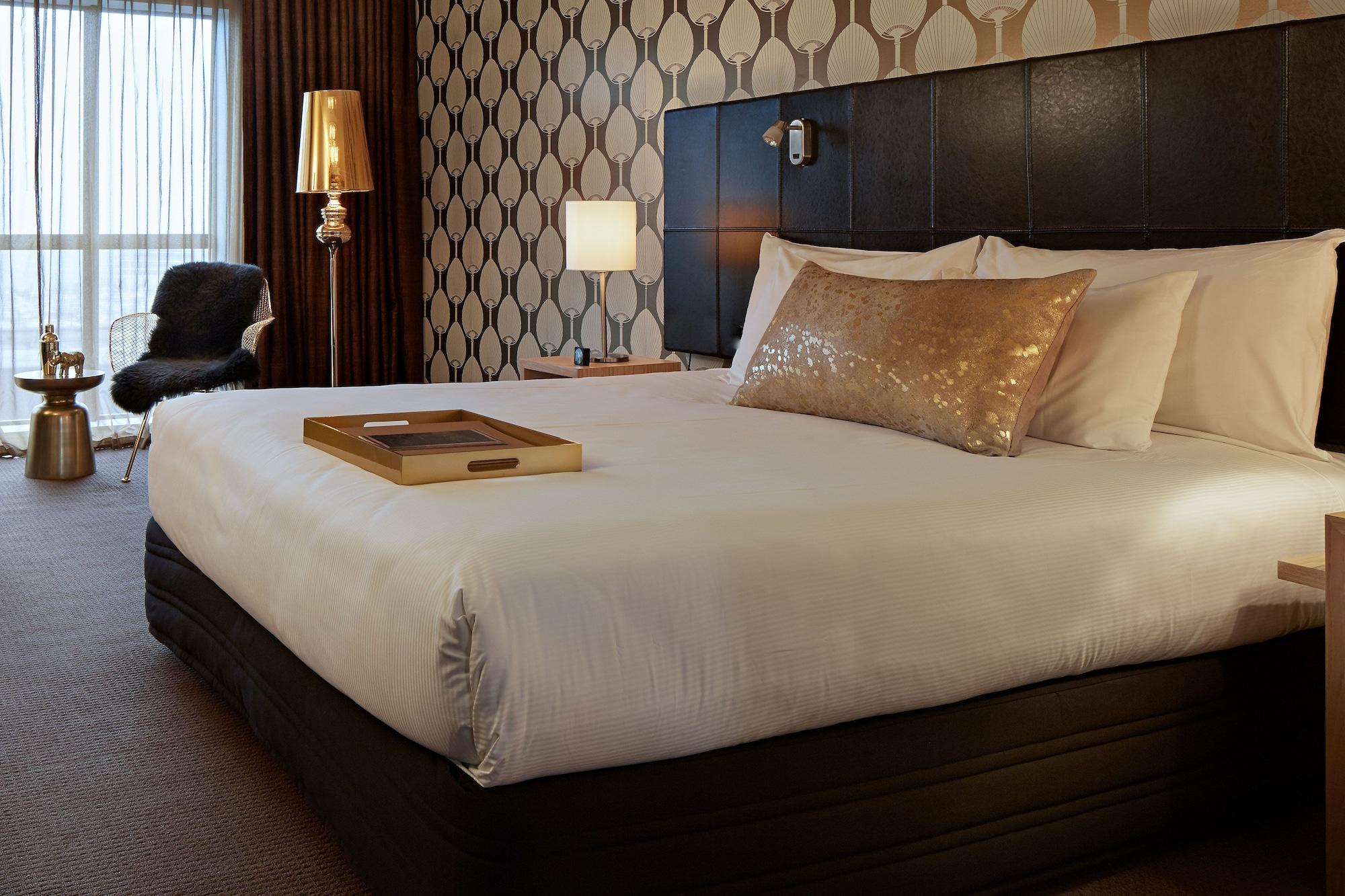 Qt 웰링턴 아파트먼트 외부 사진 A bedroom at the hotel