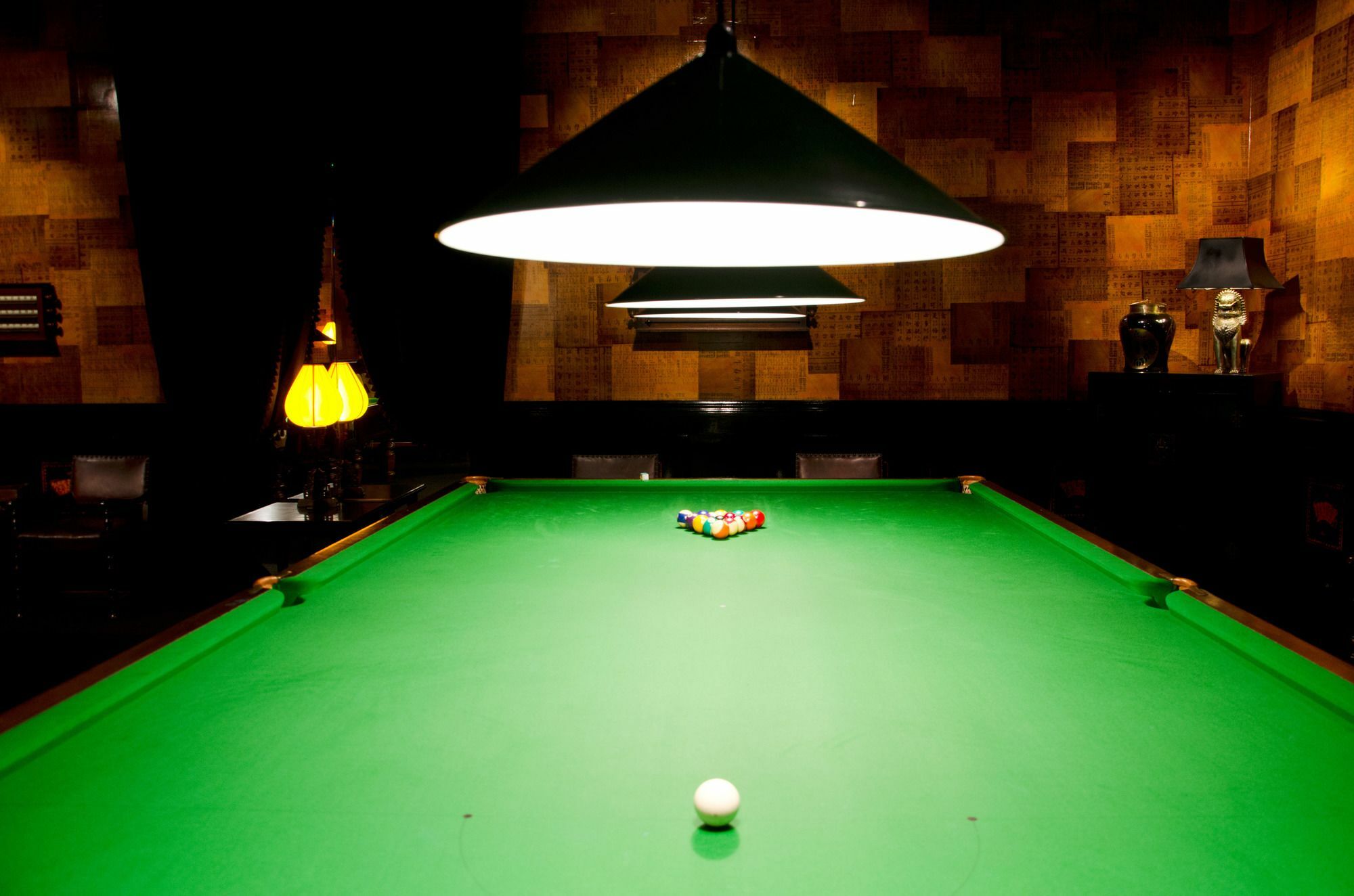 Qt 웰링턴 아파트먼트 외부 사진 A snooker table