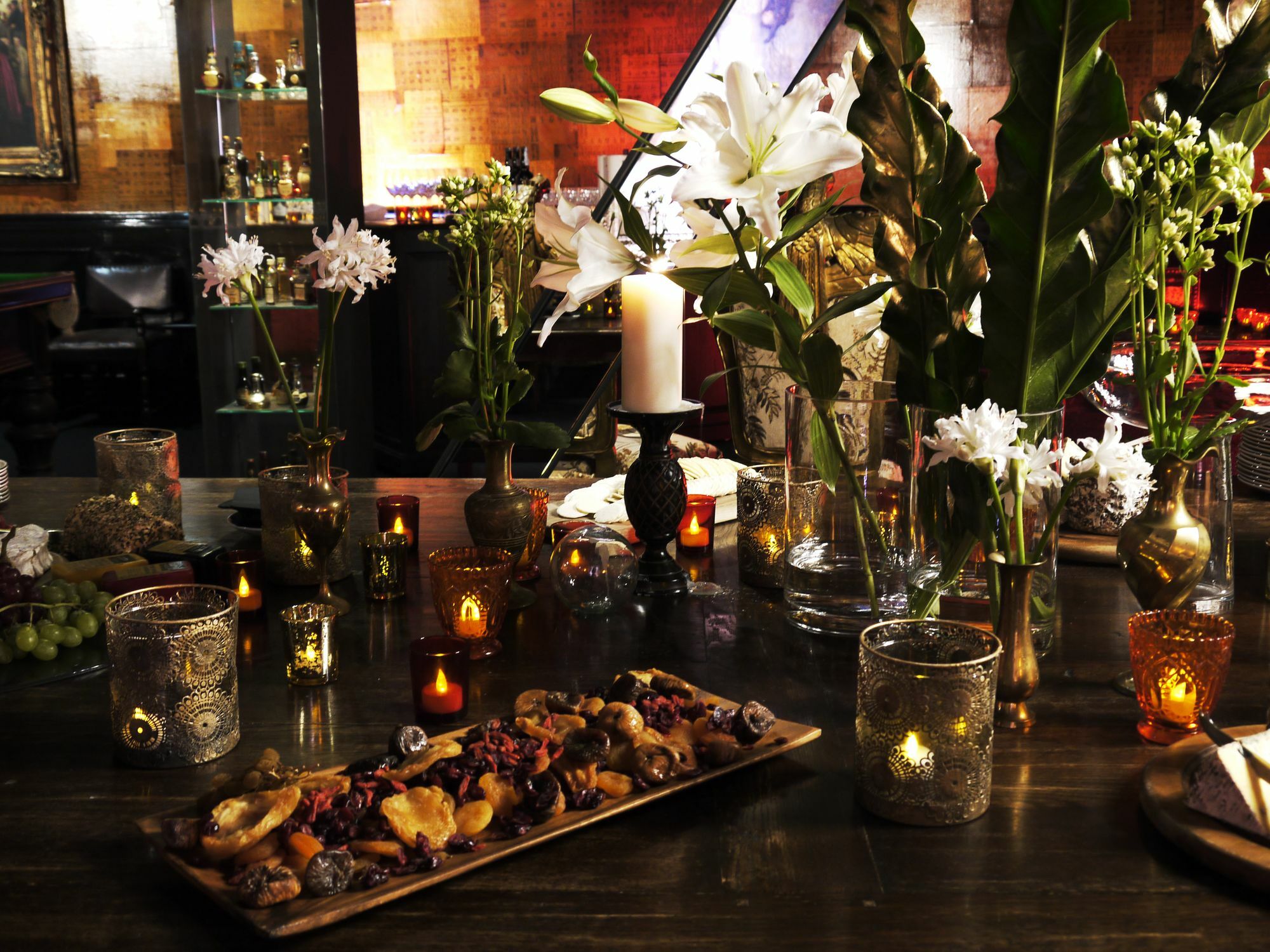 Qt 웰링턴 아파트먼트 외부 사진 A candlelight dinner