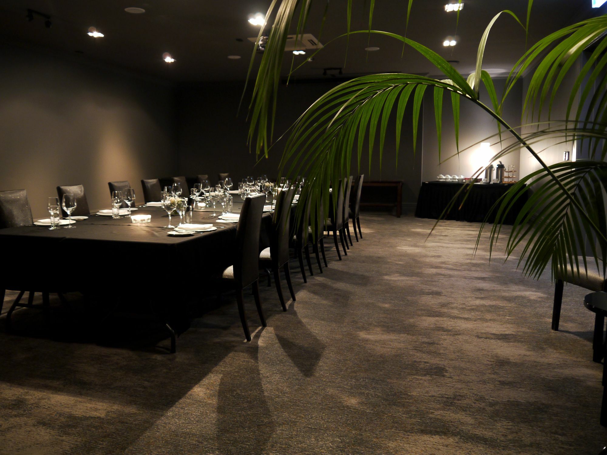 Qt 웰링턴 아파트먼트 외부 사진 Restaurant "Le Passage" in Paris